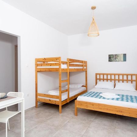 Avli Apartments Pyrgadikia Exterior foto